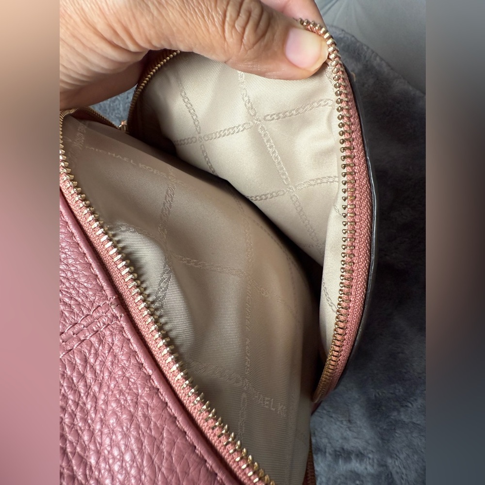 MICHAEL Michael Kors Rhea Zip Medium Backpack‎ - Picture 7 of 7